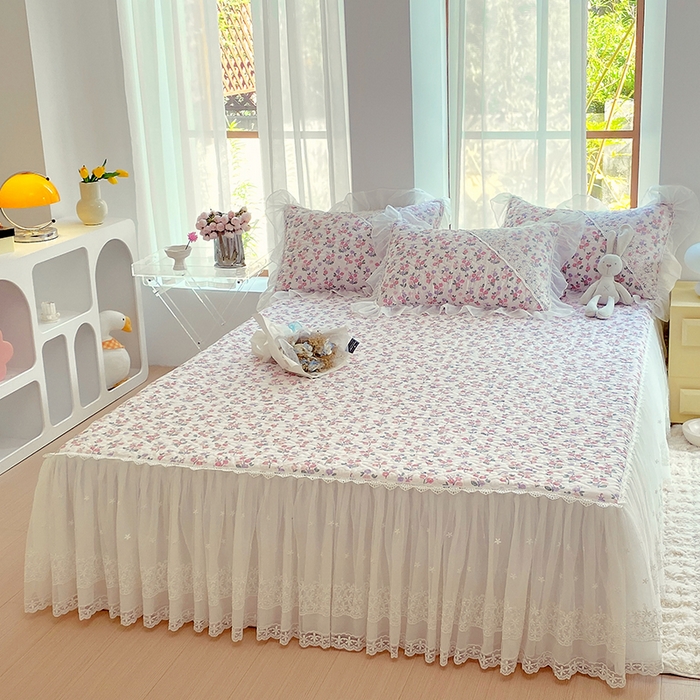 91家纺网 家纺一手货源 找家纺 罗艺轩家纺2024新款全棉蕾丝夹棉床裙忆江南系列-床裙三件套 忆江南~摇曳花开