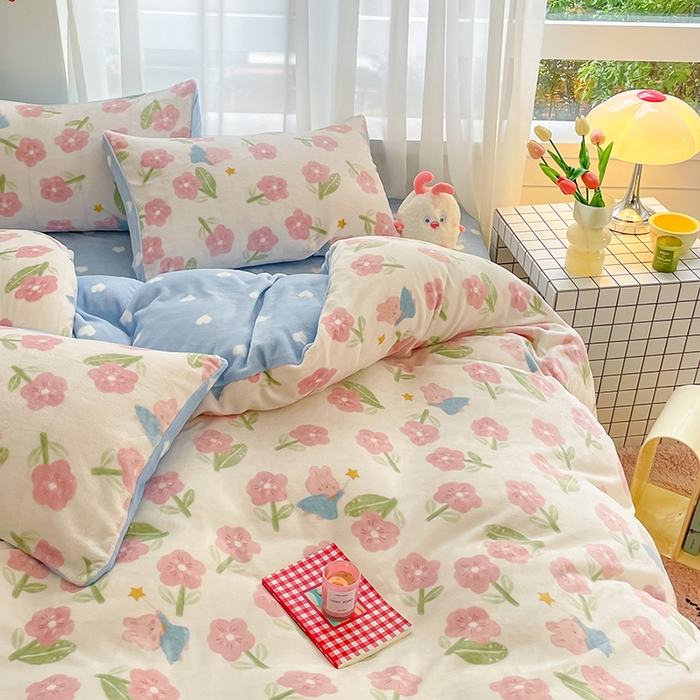 91家纺网 家纺一手货源 找家纺 桃子 2023新款ins小清新韩系可爱卡通奶油兔子加厚牛奶绒系列四件套详情第三批 绒-菲菲花园