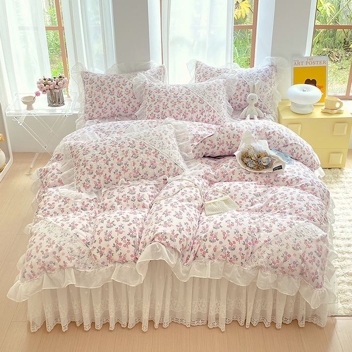 91家纺网 家纺一手货源 找家纺 罗艺轩家纺2024新款全棉蕾丝夹棉床裙忆江南系列-四件套 忆江南~摇曳花开