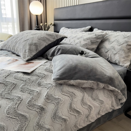 91家纺网 家纺一手货源 找家纺 （总）丝幔家纺 2025新款波浪兔毛绒四件套--波尔多系列