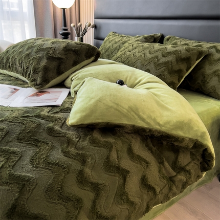 91家纺网 家纺一手货源 找家纺 （总）丝幔家纺 2025新款波浪兔毛绒四件套--波尔多系列