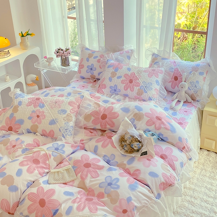 91家纺网 家纺一手货源 找家纺 罗艺轩家纺2024新款全棉蕾丝夹棉床裙忆江南系列-四件套 忆江南~梦境之旅