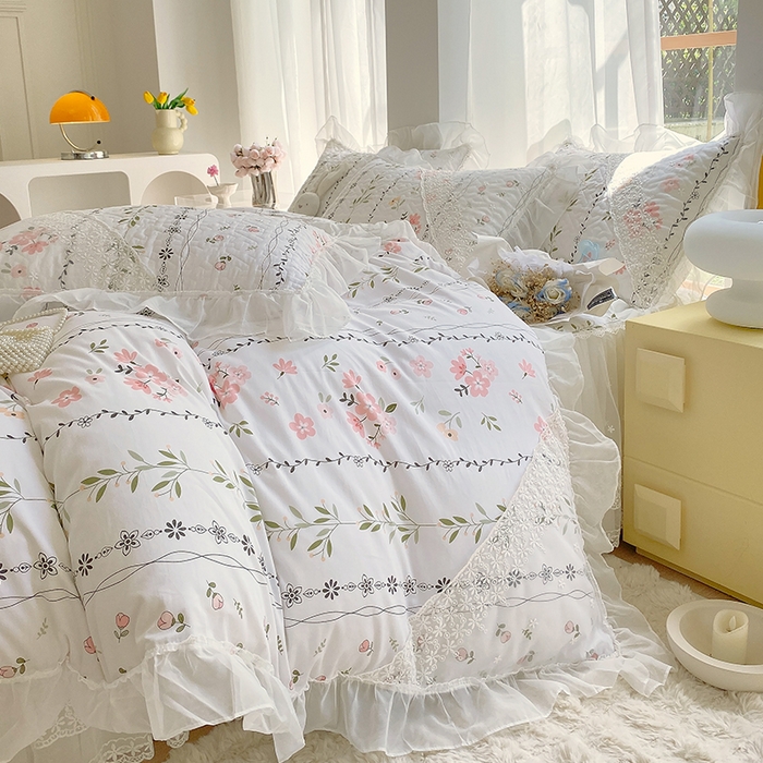 91家纺网 家纺一手货源 找家纺 罗艺轩家纺2024新款全棉蕾丝夹棉床裙忆江南系列-四件套 忆江南~清新雅韵