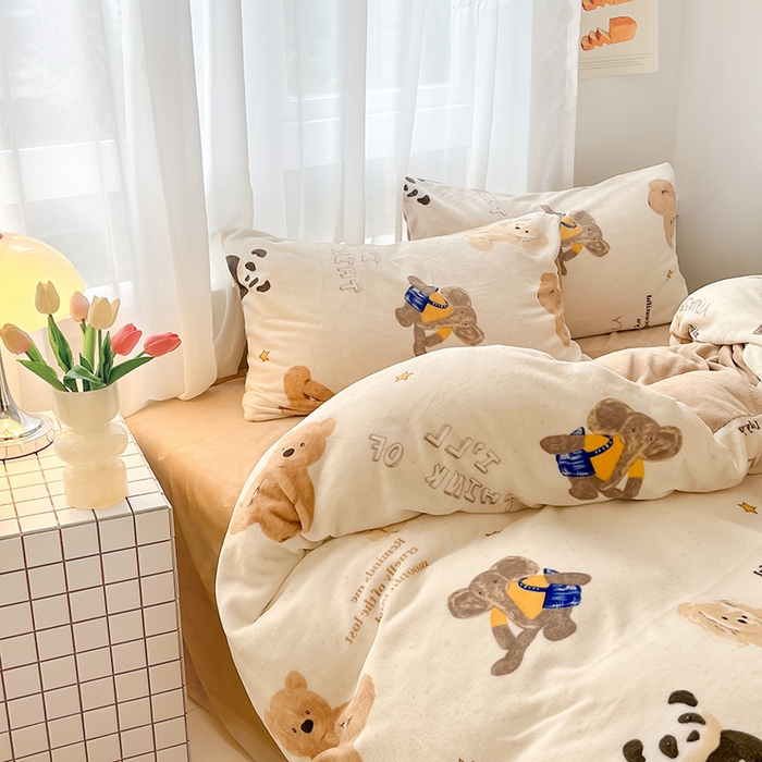 91家纺网 家纺一手货源 找家纺 桃子 2023新款ins小清新韩系可爱卡通奶油兔子加厚牛奶绒系列四件套详情第三批 绒-口袋萌宠