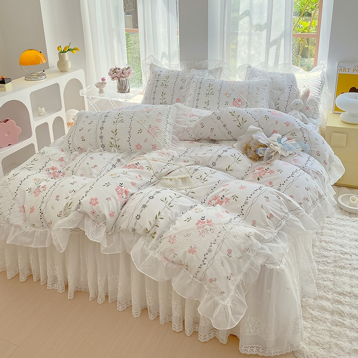 91家纺网 家纺一手货源 找家纺 罗艺轩家纺2024新款全棉蕾丝夹棉床裙忆江南系列-四件套 忆江南~清新雅韵