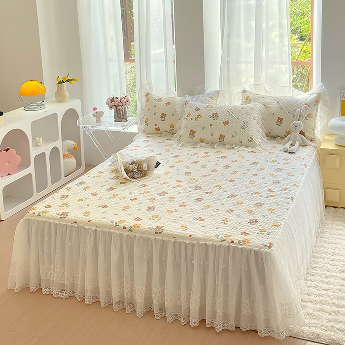 91家纺网 家纺一手货源 找家纺 （总）罗艺轩家纺2024新款全棉蕾丝夹棉床裙忆江南系列-床裙三件套