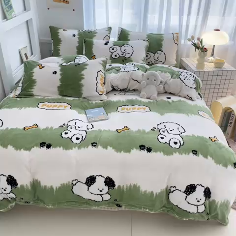 91家纺网 家纺一手货源 找家纺 桃子 2023新款ins小清新韩系可爱卡通奶油兔子加厚牛奶绒系列四件套详情第三批 绒-呆萌绿小狗
