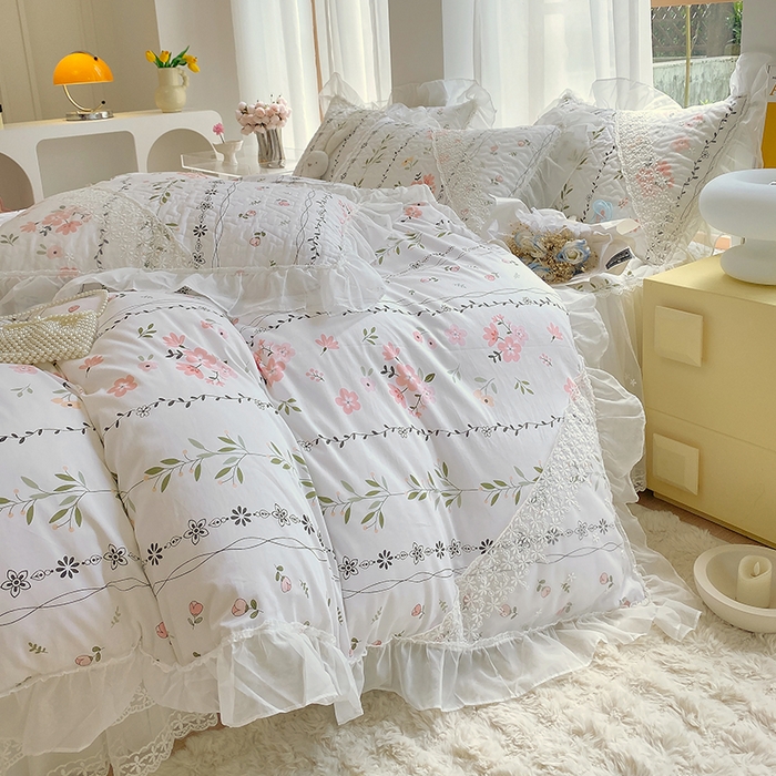 91家纺网 家纺一手货源 找家纺 罗艺轩家纺2024新款全棉蕾丝夹棉床裙忆江南系列-四件套 忆江南~清新雅韵