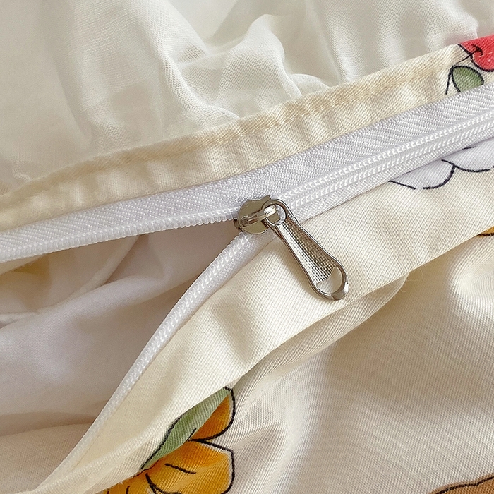 91家纺网 家纺一手货源 找家纺 罗艺轩家纺2024新款全棉蕾丝夹棉床裙忆江南系列-床裙三件套 忆江南~安妮小熊