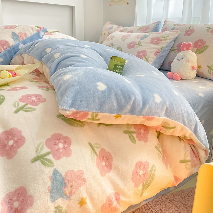 91家纺网 家纺一手货源 找家纺 桃子 2023新款ins小清新韩系可爱卡通奶油兔子加厚牛奶绒系列四件套详情第三批 绒-菲菲花园