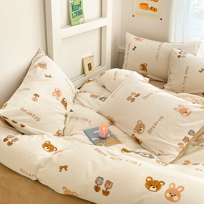 91家纺网 家纺一手货源 找家纺 桃子 2023新款ins小清新韩系可爱卡通奶油兔子加厚牛奶绒系列四件套详情第三批 绒-可妮乐园