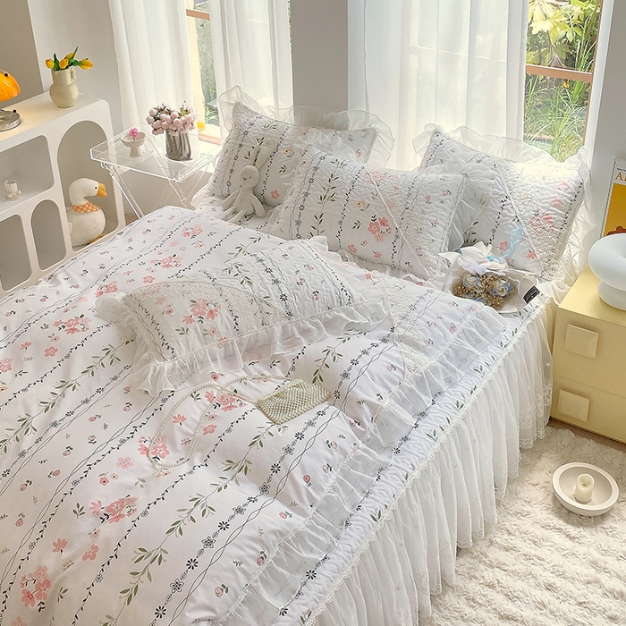 91家纺网 家纺一手货源 找家纺 罗艺轩家纺2024新款全棉蕾丝夹棉床裙忆江南系列-四件套 忆江南~清新雅韵