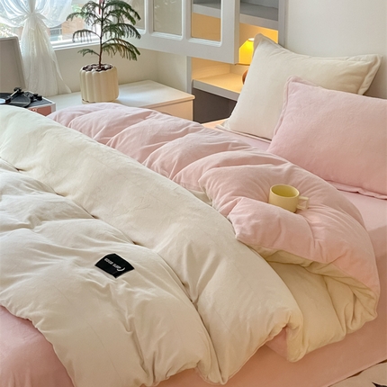 柒月 2023新款纯色牛奶绒四件套 香草粉