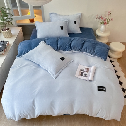 91家纺网 家纺一手货源 找家纺 （总）柒月 2023新款纯色牛奶绒四件套