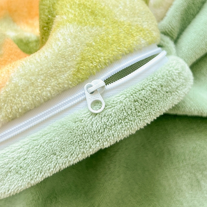 91家纺网 家纺一手货源 找家纺 呗旺鹿 2023新款高克重加厚印花牛奶绒四件套直播 绿颜