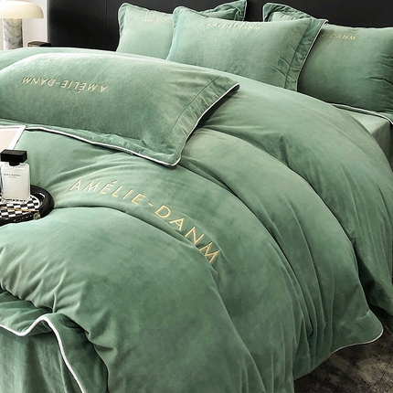 91家纺网 家纺一手货源 找家纺 （总）禧澜庭2024新款A类婴儿绒宝宝绒纯色刺绣牛奶绒法莱绒法兰绒四件套-艾米丽