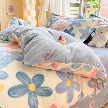 91家纺网 家纺一手货源 找家纺 （总）暮思家居 2023新款高克重小清新牛奶绒四件套