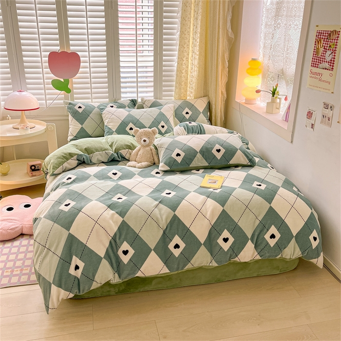 91家纺网 家纺一手货源 找家纺 古吉梦 2023新增牛奶绒印花（跑量款） 菱格-绿