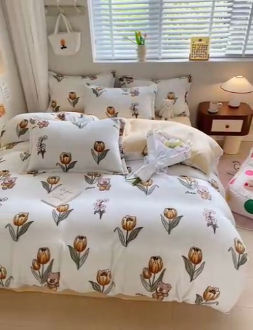 91家纺网 家纺一手货源 找家纺 沐慕 2024新款牛奶绒加厚保暖卡通印花四件套 可可花