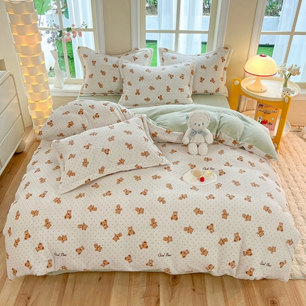 91家纺网 家纺一手货源 找家纺 妖妖家纺 2023新款牛奶绒四件套 呆萌熊