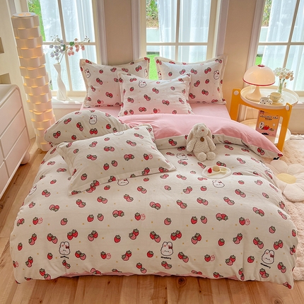 妖妖家纺 2023新款牛奶绒四件套 草莓兔