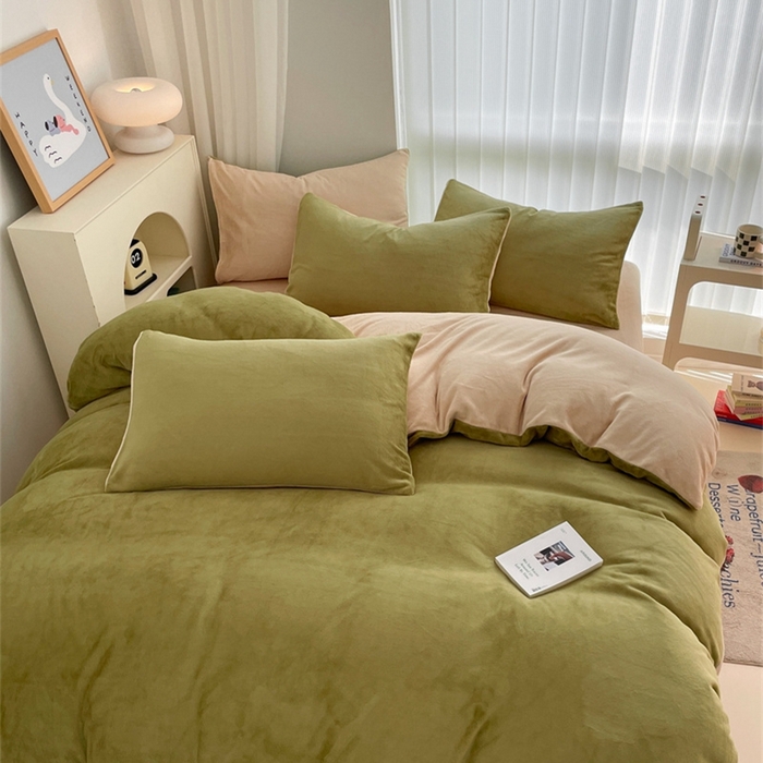 91家纺网 家纺一手货源 找家纺 古吉梦 2023新款牛奶绒纯色双拼（跑量款）四件套 苹果绿+香槟
