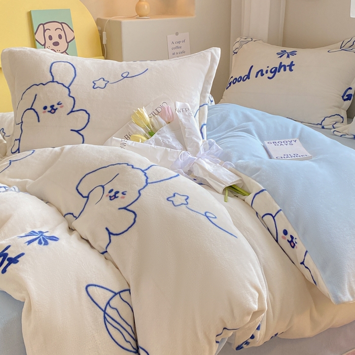 91家纺网 家纺一手货源 找家纺 沐慕 2024新款牛奶绒加厚保暖卡通印花四件套 星球狗