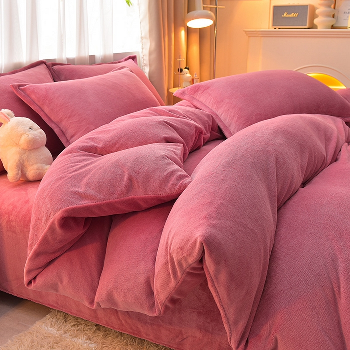 91家纺网 家纺一手货源 找家纺 简爱2025新款纯色双拼牛奶绒四件套被套（跑量款）直播 豆沙色