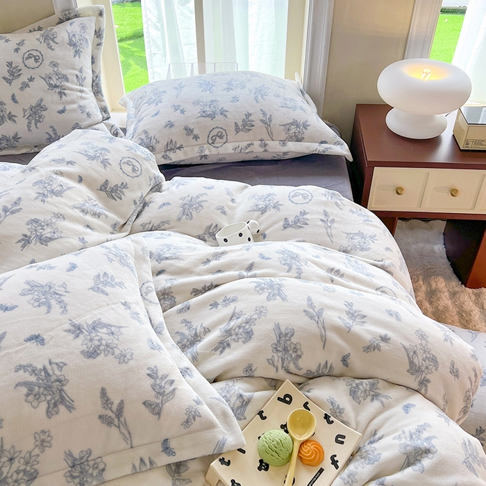 91家纺网 家纺一手货源 找家纺 妖妖家纺 2023新款牛奶绒四件套 浪漫蝴蝶结