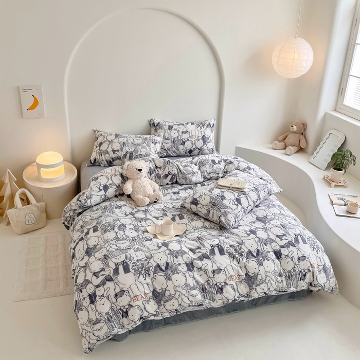 91家纺网 家纺一手货源 找家纺 潘朵拉 2023新款秋冬ins韩系牛奶绒印花四件套 素描熊