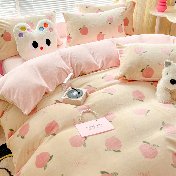 91家纺网 家纺一手货源 找家纺 顾里家纺 2023新款ins少女保暖牛奶绒四件套第二批 水蜜桃