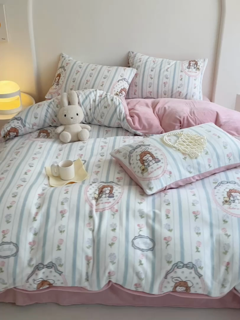 91家纺网 家纺一手货源 找家纺 潘朵拉 2023新款秋冬ins韩系牛奶绒印花四件套 花姑娘