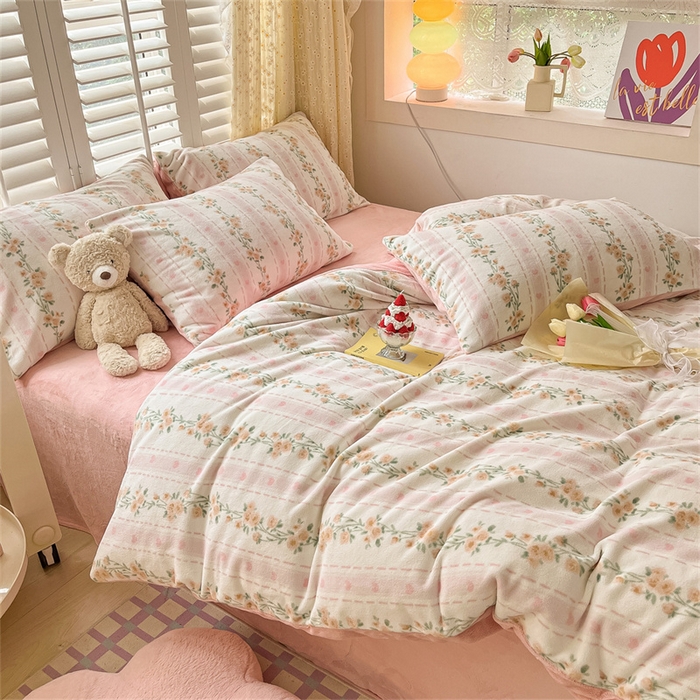 91家纺网 家纺一手货源 找家纺 古吉梦 2023新增牛奶绒印花（跑量款） 爱的花语