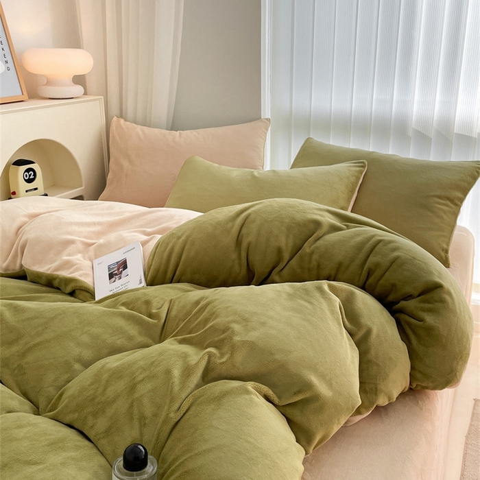 91家纺网 家纺一手货源 找家纺 古吉梦 2023新款牛奶绒纯色双拼（跑量款）四件套 苹果绿+香槟