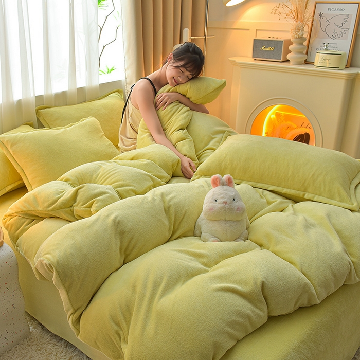 91家纺网 家纺一手货源 找家纺 简爱2025新款纯色双拼牛奶绒四件套被套（跑量款）直播 橄榄绿