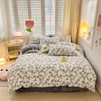 91家纺网 家纺一手货源 找家纺 古吉梦 2023新增牛奶绒印花（跑量款） 紫藤花