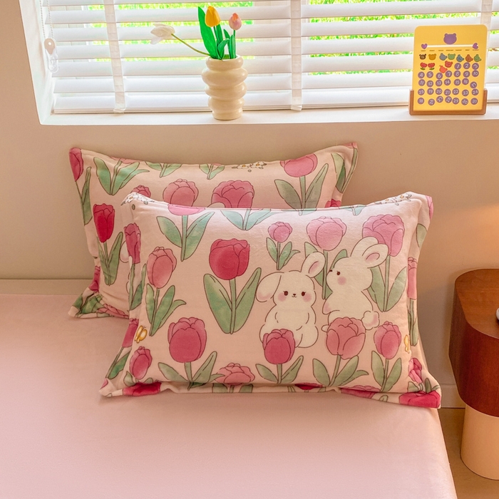 91家纺网 家纺一手货源 找家纺 沐慕 2024新款牛奶绒加厚保暖卡通印花四件套 莫奈花园