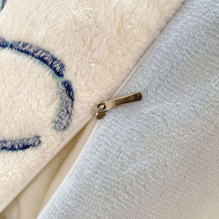 91家纺网 家纺一手货源 找家纺 妖妖家纺 2023新款妖妖雪花绒单品三四件套 开心维尼