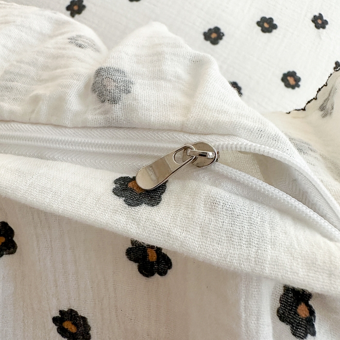 91家纺网 家纺一手货源 找家纺 淑女公社 2024新款A类水洗棉皱皱纱花边款四件套 小花朵