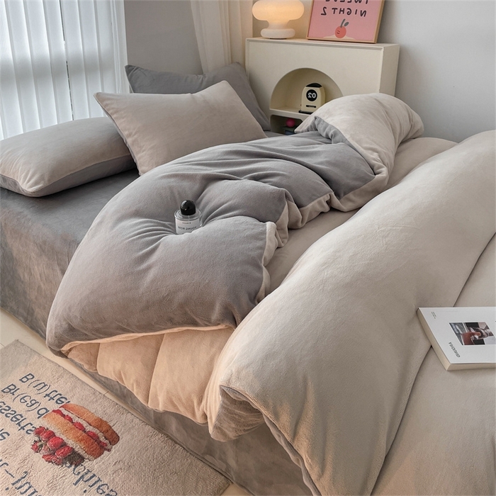 91家纺网 家纺一手货源 找家纺 古吉梦 2023新款牛奶绒纯色双拼（跑量款）四件套 香草灰+经典灰