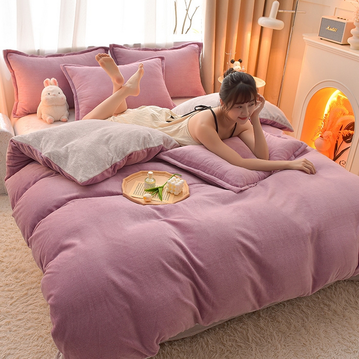 91家纺网 家纺一手货源 找家纺 简爱2025新款纯色双拼牛奶绒四件套被套（跑量款）直播 优雅紫灰