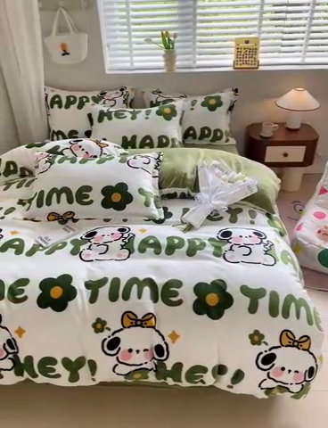 91家纺网 家纺一手货源 找家纺 沐慕 2024新款牛奶绒加厚保暖卡通印花四件套 字母萌宠