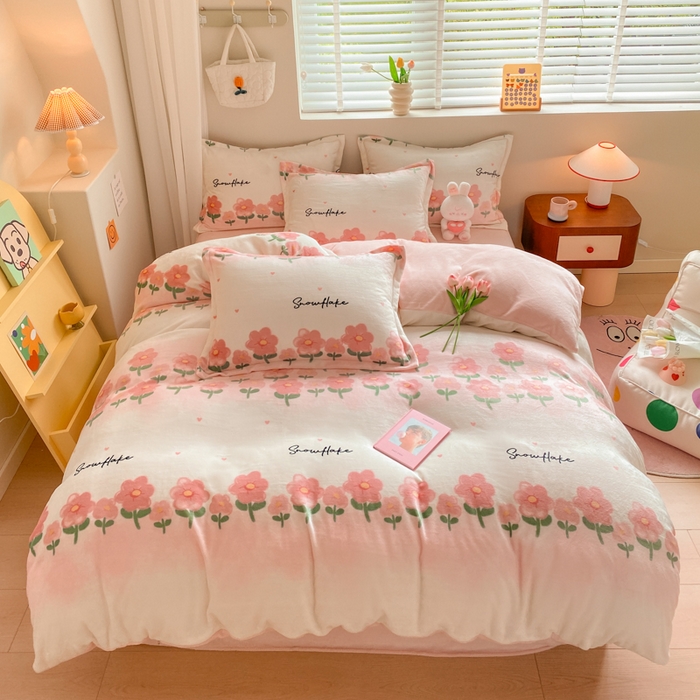 91家纺网 家纺一手货源 找家纺 沐慕 2024新款牛奶绒加厚保暖卡通印花四件套 寻梦