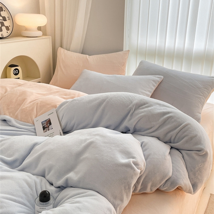 91家纺网 家纺一手货源 找家纺 古吉梦 2023新款牛奶绒纯色双拼（跑量款）四件套 尼罗兰+香蕉玉