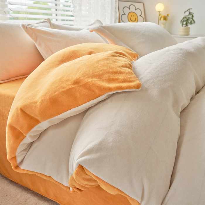 91家纺网 家纺一手货源 找家纺 慕晨纯色牛奶绒法莱绒拼色三四件套单被套 奶白+爱玛橙