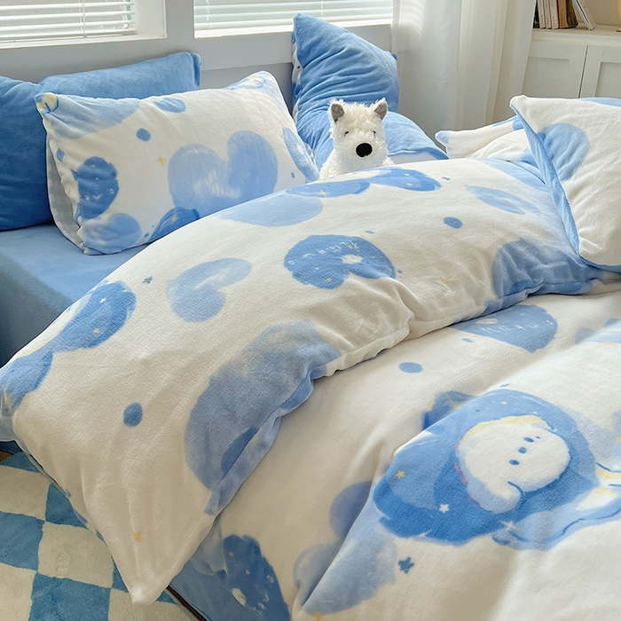 91家纺网 家纺一手货源 找家纺 三朵家纺 2023年牛奶绒小清新系列四件套 爱心小狗