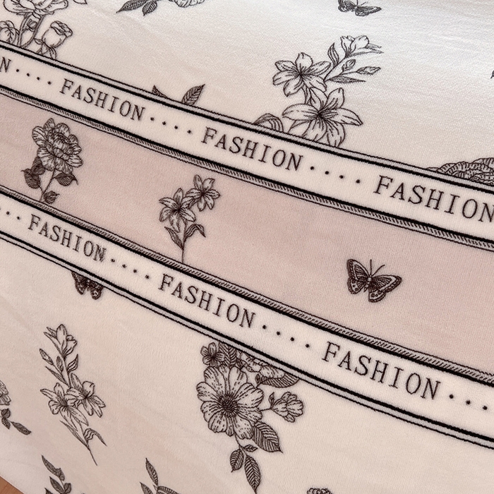 91家纺网 家纺一手货源 找家纺 妖妖家纺 2023新款牛奶绒四件套 罗意花礼