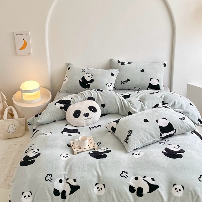 91家纺网 家纺一手货源 找家纺 潘朵拉 2023新款秋冬ins韩系牛奶绒印花四件套 绿色熊猫