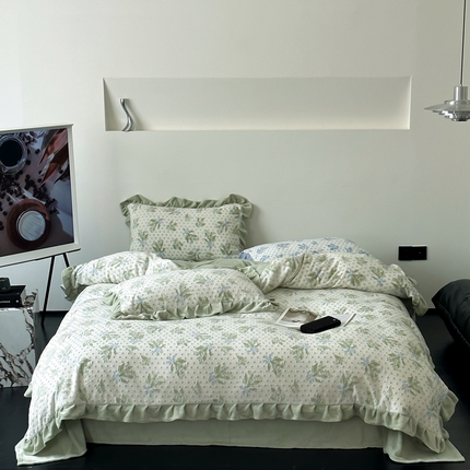 91家纺网 家纺一手货源 找家纺 美乐迪家纺 2023新款花边款立体雕花绒四件套 温妮—绿