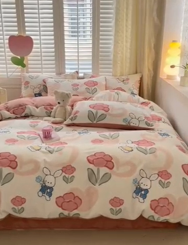 91家纺网 家纺一手货源 找家纺 古吉梦 2023新增牛奶绒印花（跑量款） 可爱兔兔